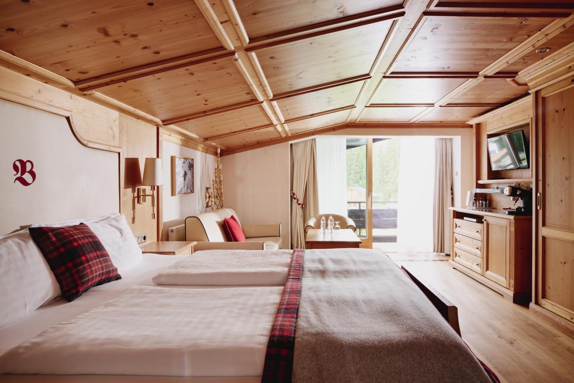 Burg Hotel Oberlech Kültér fotó