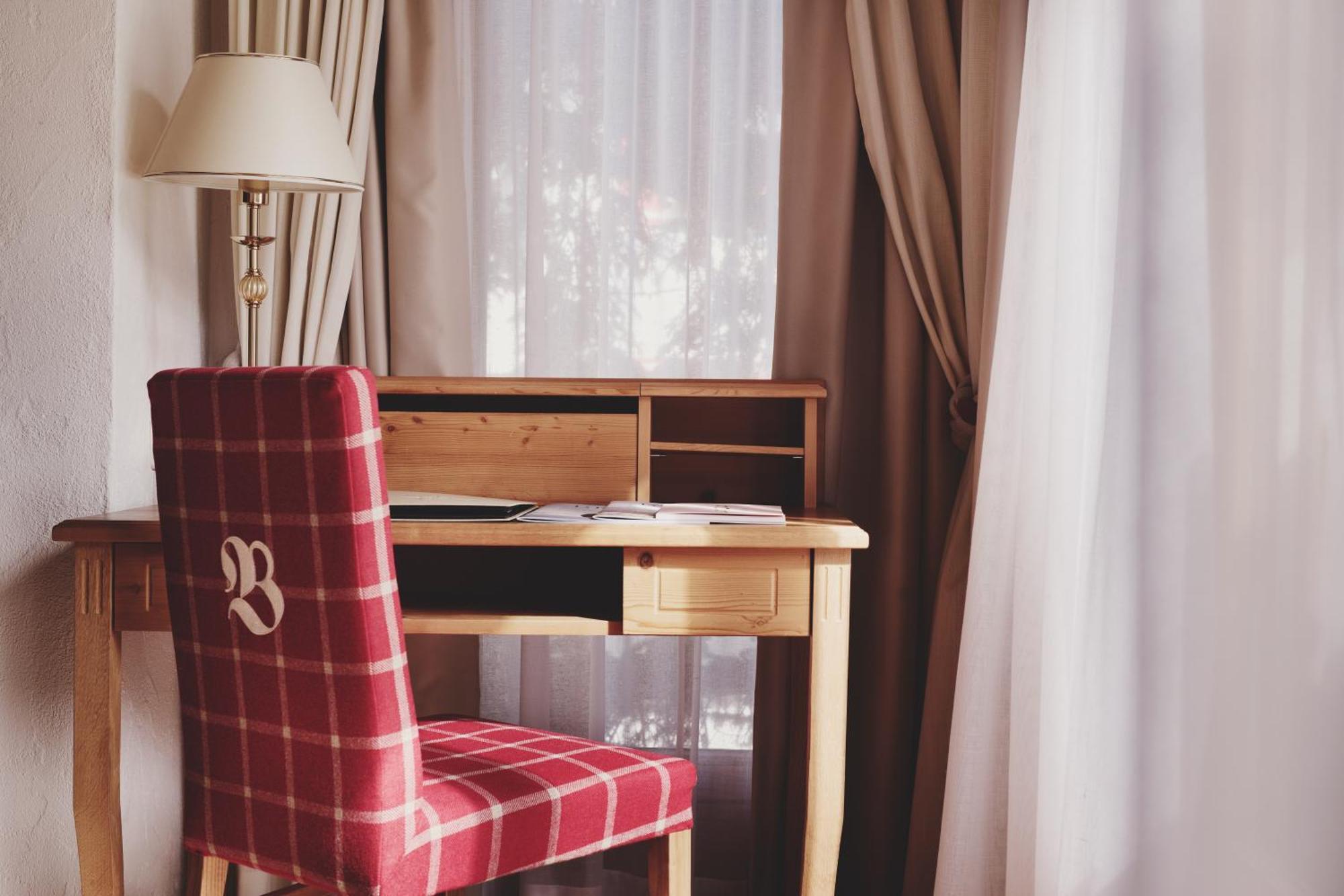 Burg Hotel Oberlech Kültér fotó